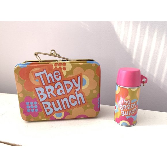 Carlton Cards Lunch With The Brady Bunch ornament | Out Of Box - Picture 1 of 3